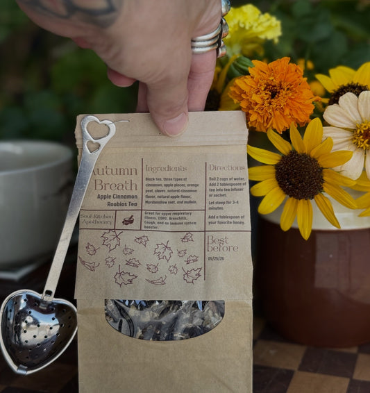 Autumn tea, apple cinnamon tea, rooibos tea, cozy fall tea, herbal tea, tea gifts, seasonal tea, warm drinks, garden tea party