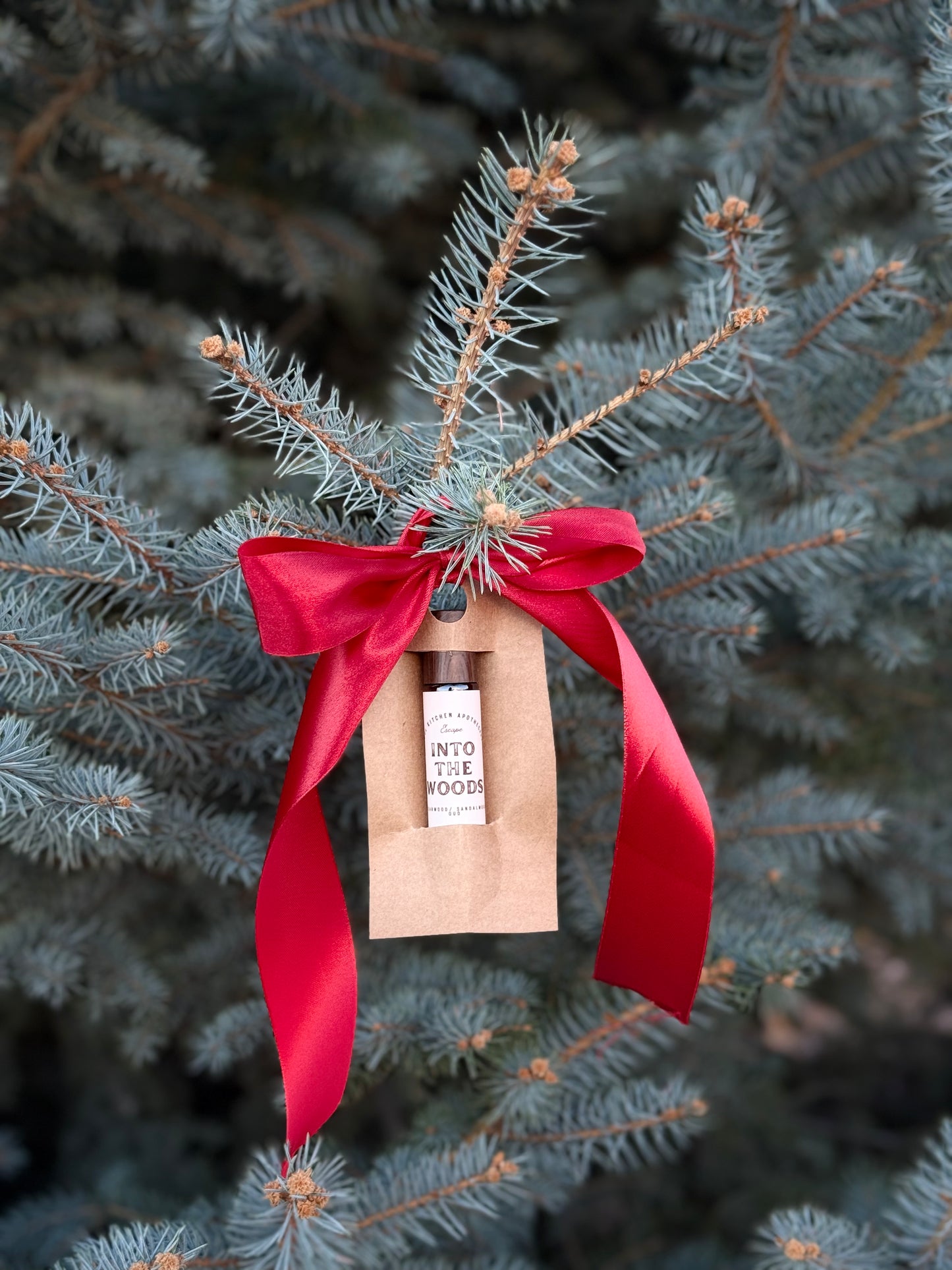 Gift, perfume roller, into the woods 